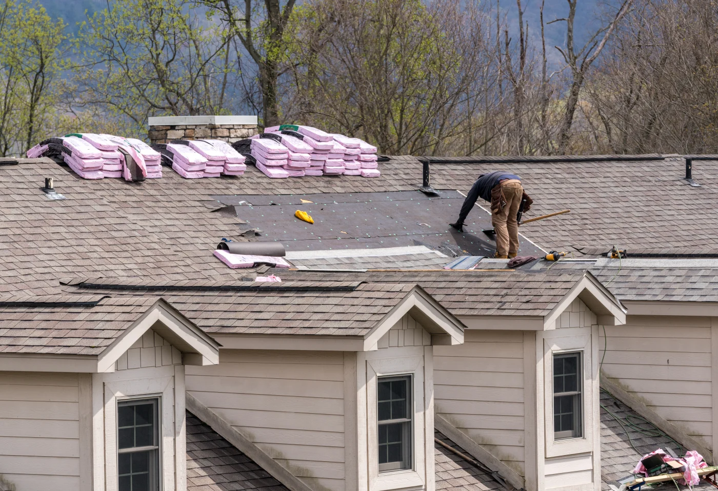 Commercial flat roof installation