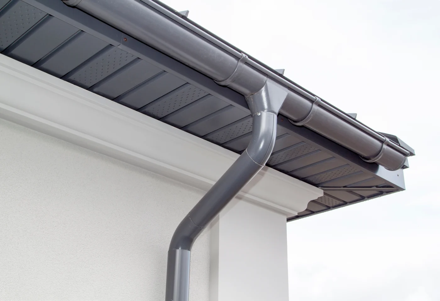 seamless gutters on a Memorial house